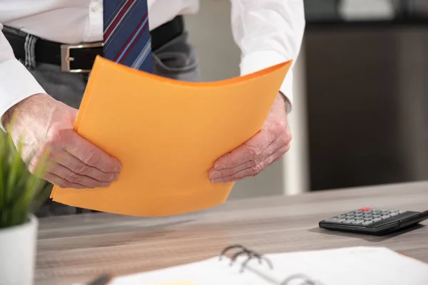 Businessman Holding Folder Paper Documents — Stock Photo, Image