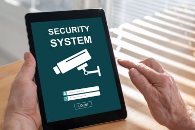 Güvenlik sistemi kavramını gösteren tablet ekranı