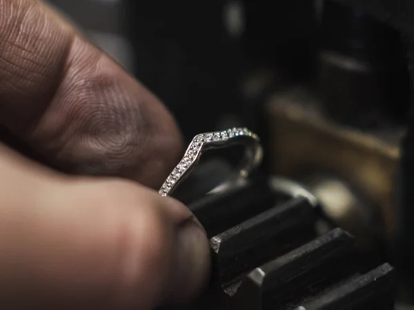 Warsztaty Jubilerskie Proces Roboczy Wytwarzania Biżuterii — Zdjęcie stockowe