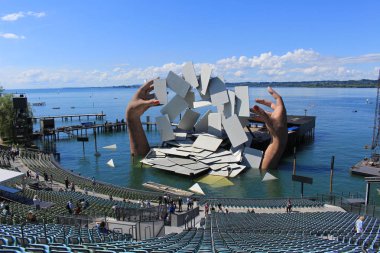Bregenz, Vorarlberg, Avusturya - 4 Haziran 2017: Georges Bizet 'in bir sonraki operası 