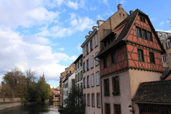 Traditionelle Und Farbenfrohe Elsässische Fachwerkhäuser Petite France Strasbourg France — Stockfoto