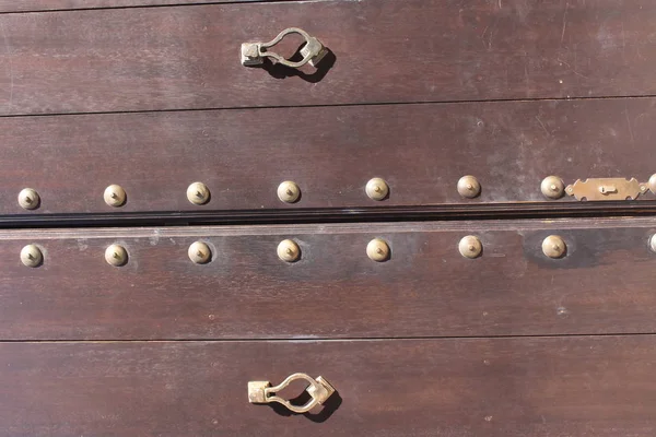 Puertas Antiguas Madera Con Tiradores Granada Andalucía España —  Fotos de Stock