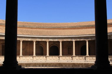 Charles V Palace Granada, Endülüs, İspanya 'daki tarihi Alhambra Sarayı kompleksinde..