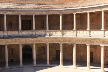 Charles V Palace Granada, Endülüs, İspanya 'daki tarihi Alhambra Sarayı kompleksinde..