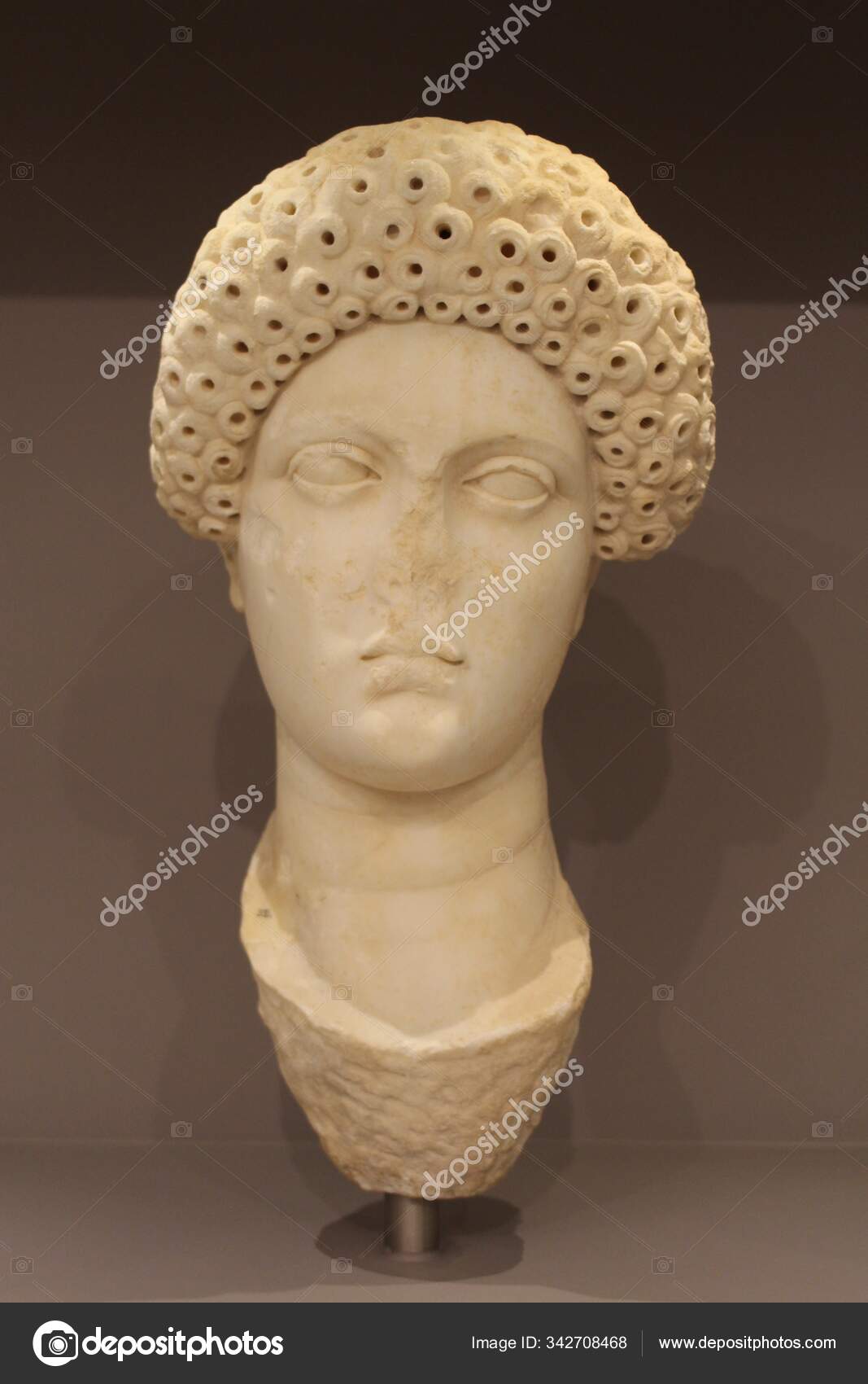 Caesar August Statue Located At Courtyard Of The Pigna At Vatican Museum In  Rome City, Italy Stock Photo, Picture and Royalty Free Image. Image  100170113., image size:1067x1700