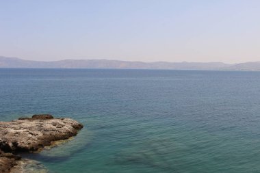Chania, Girit Adası 'ndaki Kissamos yakınlarındaki Balos yarımadasından alınan Mavi Akdeniz ve Rodopos yarımadası.