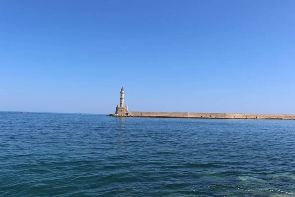 Világítótorony Chania Régi Velencei Kikötőjében Kréta Szigetén Görögországban — Stock Fotó