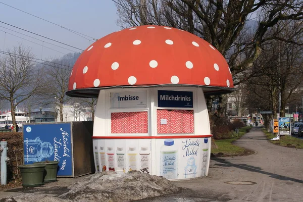 Bregenz Vorarlberg Österreich Februar 2017 Rot Weißer Milchpilz Kiosk Milchpilz — Stockfoto