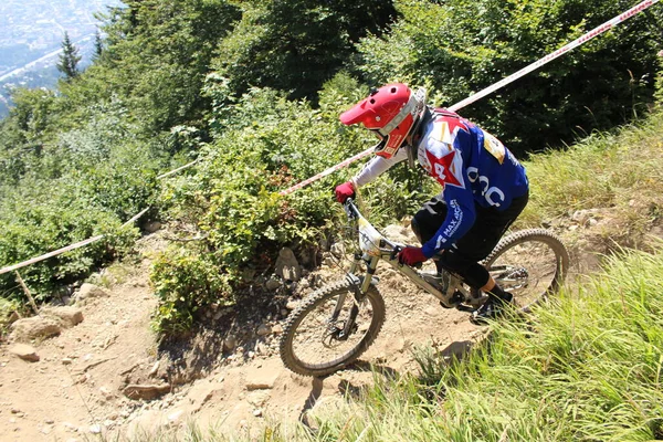 Innsbruck Austria Agosto 2015 Ciclista Profesional Totalmente Equipado Está Montando —  Fotos de Stock