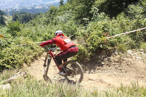 Innsbruck Austria August 2015 Full Equipped Professional Biker Riding Mountain — 图库照片