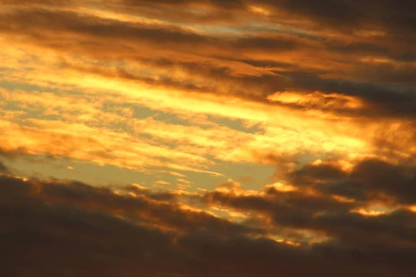 Cielo Rojizo Nublado Atardecer Bregenz Austria —  Fotos de Stock