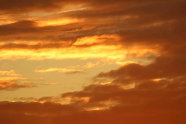 Cielo Rossastro Nuvoloso Tramonto Bregenz Austria — Foto Stock