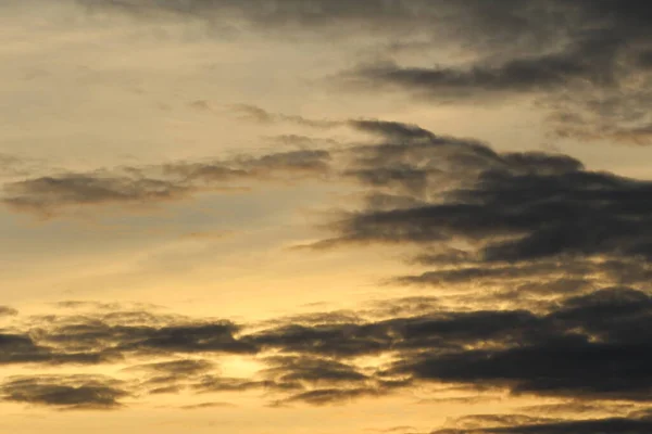 Cielo Rojizo Nublado Atardecer Bregenz Austria —  Fotos de Stock