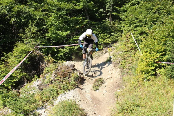 Innsbruck Austria Agosto 2015 Ciclista Profesional Totalmente Equipado Está Montando — Foto de Stock