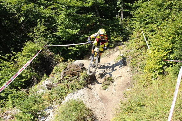 Innsbruck Austria Sierpnia 2015 Pełni Wyposażony Profesjonalny Rowerzysta Jeździ Rowerze — Zdjęcie stockowe