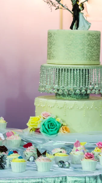 甘い結婚式のカップケーキ. — ストック写真