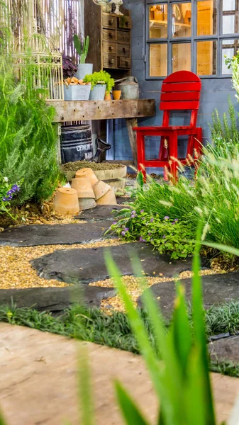 Rahatlatıcı rahat Bahçe alanında.