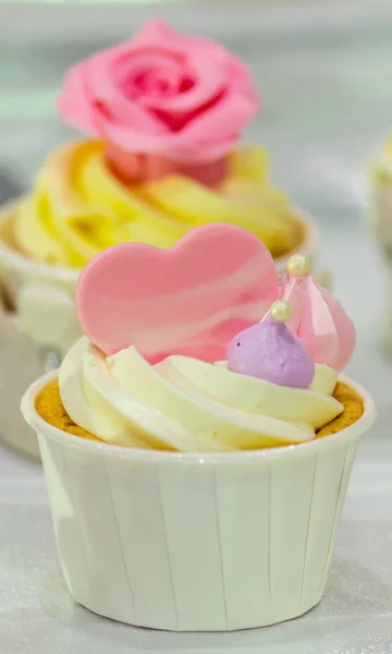 Düğün cupcakes. — Stok fotoğraf