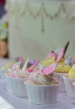 Tatlı düğün cupcakes.