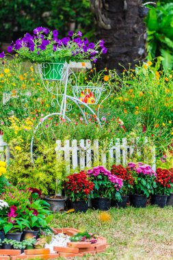 Yazları ev rahat bahçede.