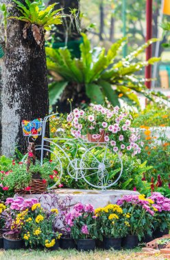 Yazları ev rahat bahçede.