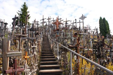 Kuzey Litvanya 'daki Haç Tepesi' nin yakın görüntüsü