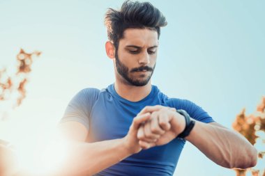Fitness adam eğitimden sonra performans denetimi