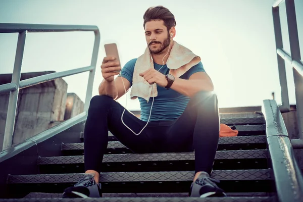 Relajante después del entrenamiento — Foto de Stock