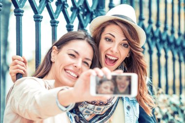 Selfie zaman, yakın