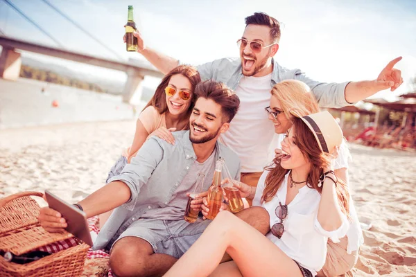 Selfie på stranden — Stockfoto