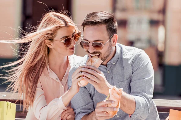 Happy Loving Couple Enjoying Breakfast City Having Fun Laughing Eating — стоковое фото