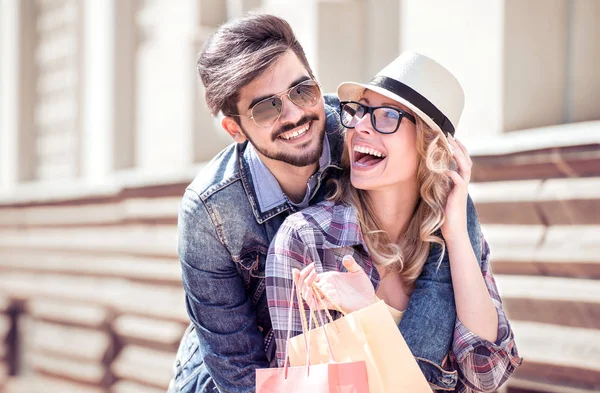 Felicidad después de comprar — Foto de Stock