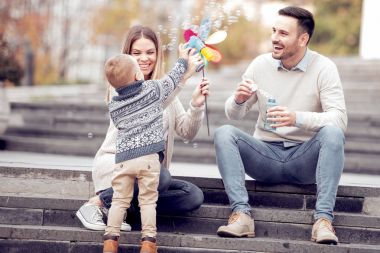 Baba ve anne oğlu City ile vakit