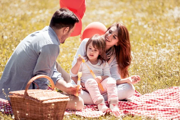 Parents Daughter Having Picnic Outdoors Summer Park — Stock Photo, Image