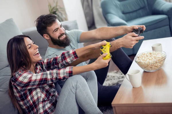 Young Couple Playing Video Games Floor — Stock Photo, Image