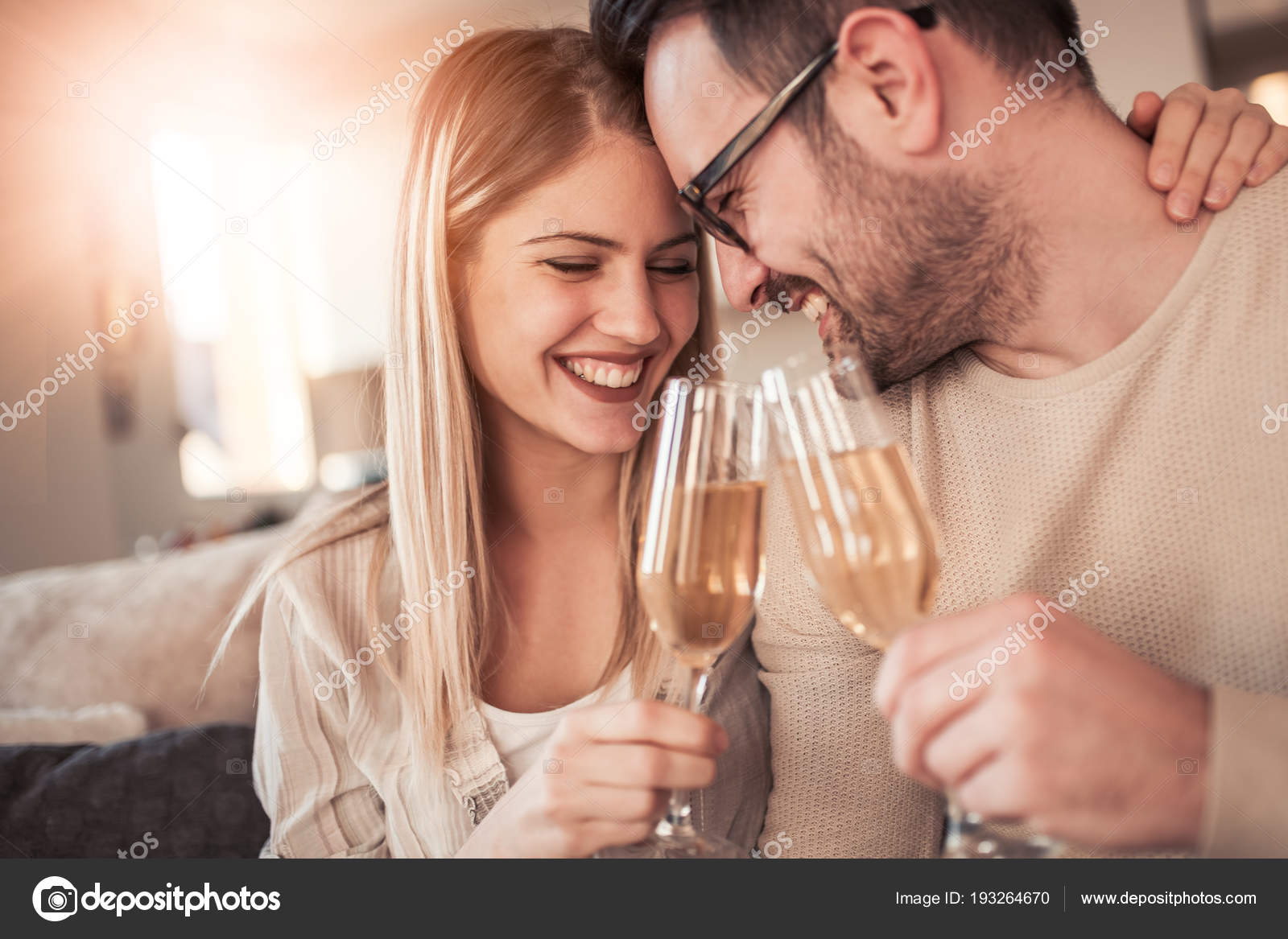 57 Top Pictures Romantischer Heiratsantrag Zu Hause - Romantische Hochzeit im Travel-Look. Deel 1 - Man zu Hause