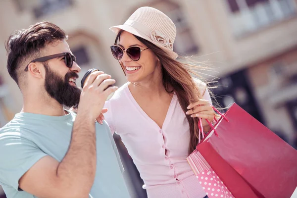 Retrato Una Pareja Con Bolsas Compra Venta Consumismo Amor Concepto — Foto de Stock