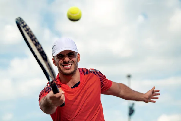 Deporte Jugador Tenis Enfocado Posición Lista Está Cancha Tenis — Foto de Stock