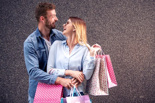 Casal Férias Verão Apreciando Depois Fazer Compras — Fotografia de Stock