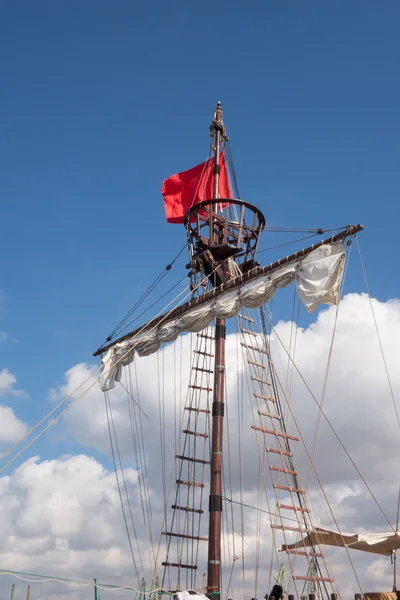 Masten eines Piratenschiffs — Stockfoto