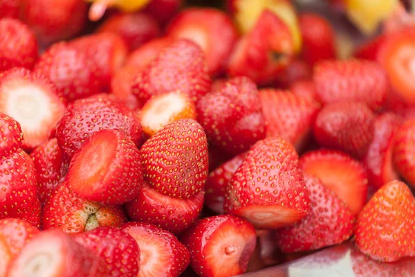 Frische Erdbeeren fertig zum Essen — Stockfoto