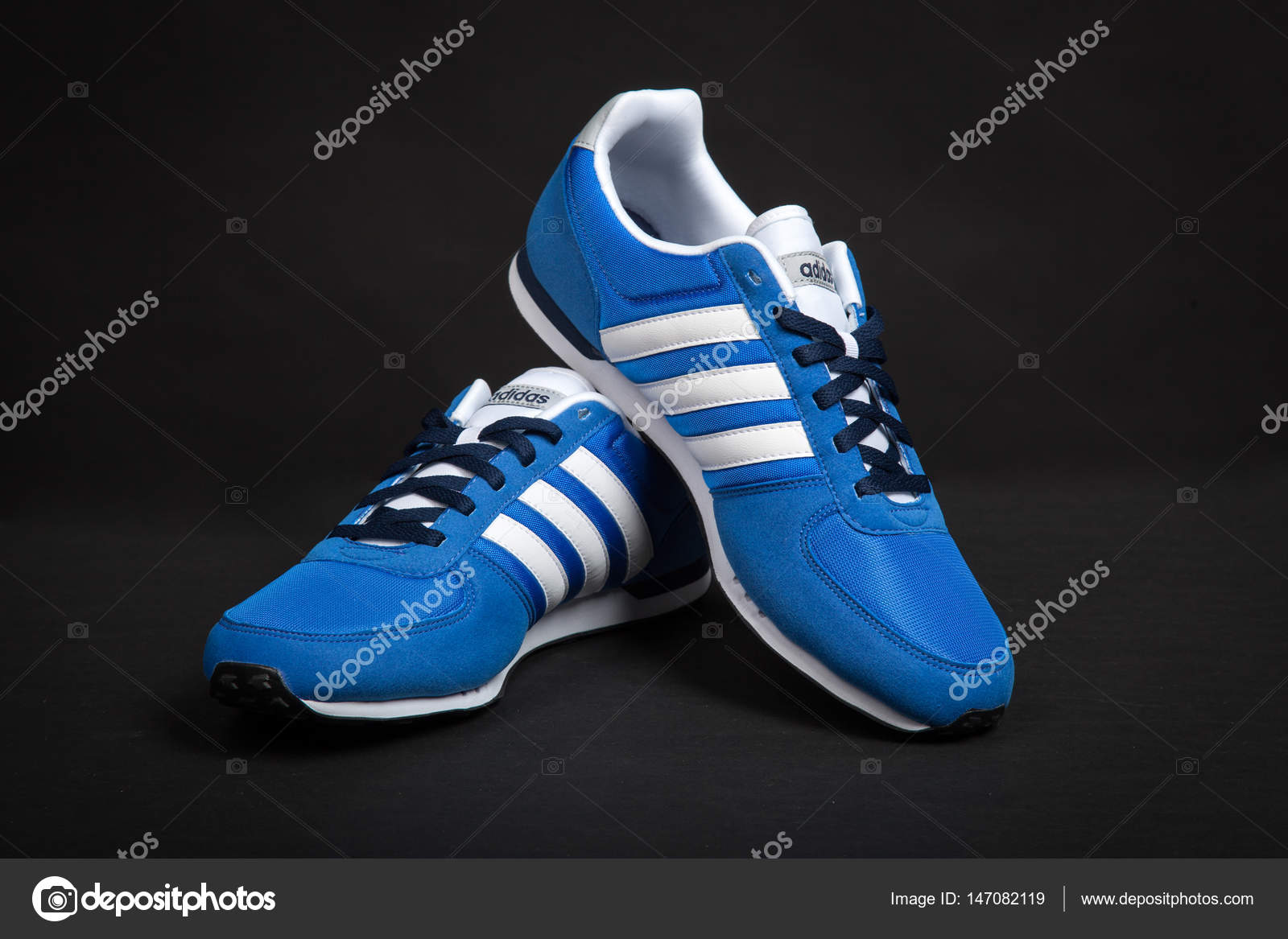 Confidencial isla Bibliografía Varna , Bulgaria - MARCH 12, 2017 : ADIDAS V RACER running shoe on dark  background. Product shot. Adidas is a German corporation that manufactures  sports shoes, clothing and accessories – Stock Editorial Photo © dechevm  #147082119