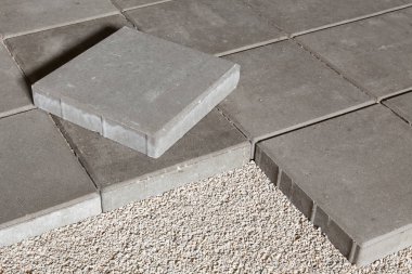 Kaldırım tuğlalı yaya yolu. Kaldırım kaldırımı