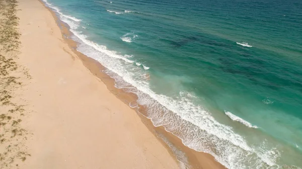 Vue aérienne paysage scène de plage tropicale vide — Photo