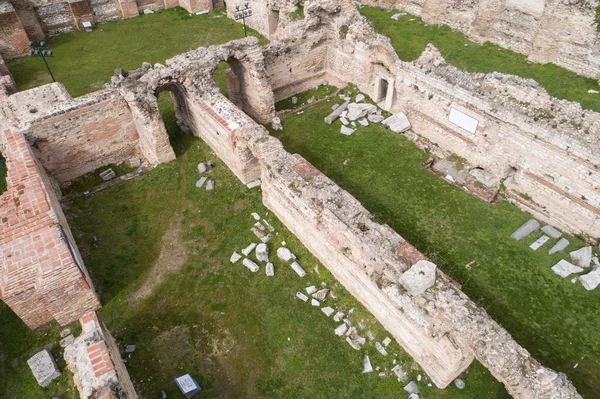 Römische Ruinen. die alten römischen Bäder von odessos, varna, bulgaria — Stockfoto