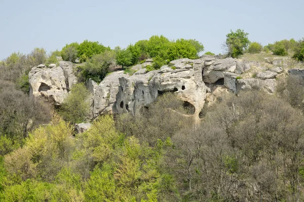 The Unknown Bulgaria. Royashki cave monasterie Provadia Region, Bulgaria. Ancient Thracian sanctuary — Stock Photo, Image