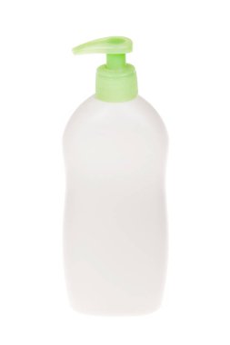 Beyaz kozmetik plastik şişe, şampuan, sıvı sabun, beyaza izole edilmiş.