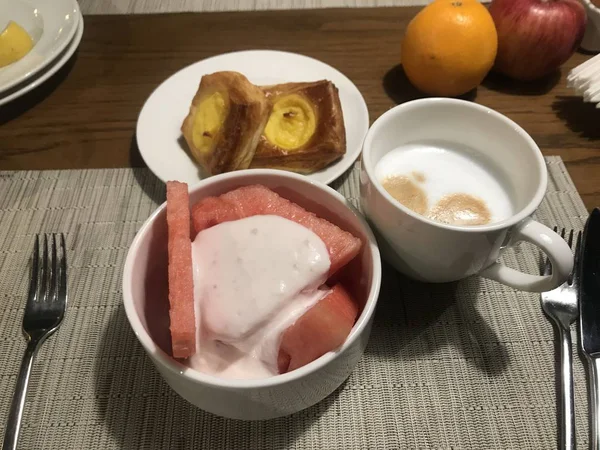 Uyan artık! Kahvaltı.!