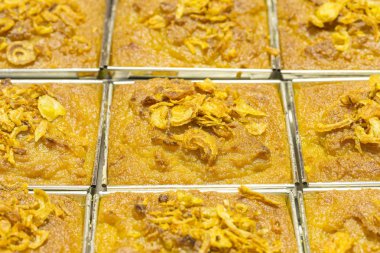 İle soğancık Yumurta muhallebi en iyi, Tay tatlı stilini kızarmış