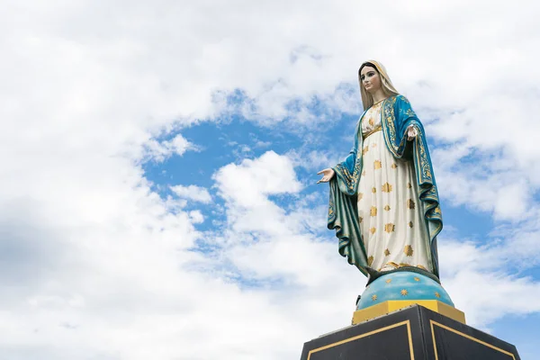 Blessed Virgin Mary Mother Jesus Blue Sky Front Roman Catholic — Stock Photo, Image